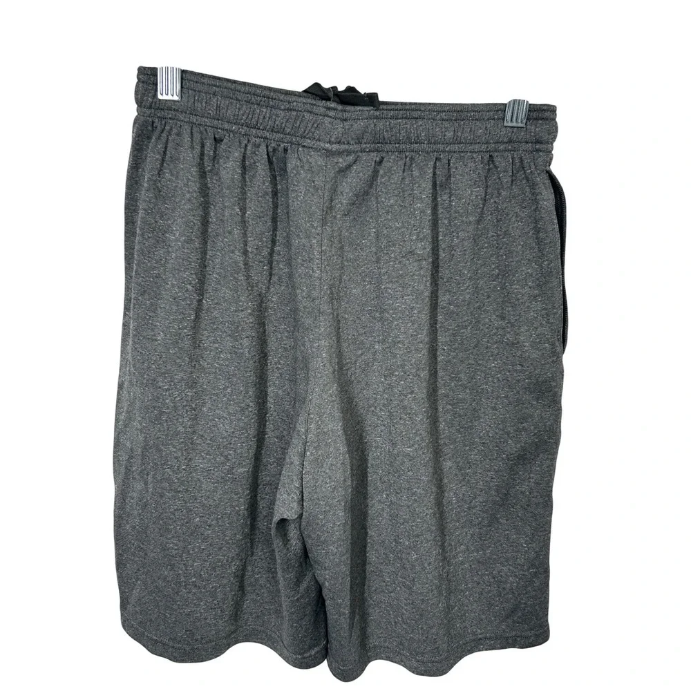 Champion Men's Gray Athletic Shorts Front Pockets‎ Drawstring Size Medium